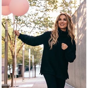 Like A Babe Turtleneck - Jessie James Decker